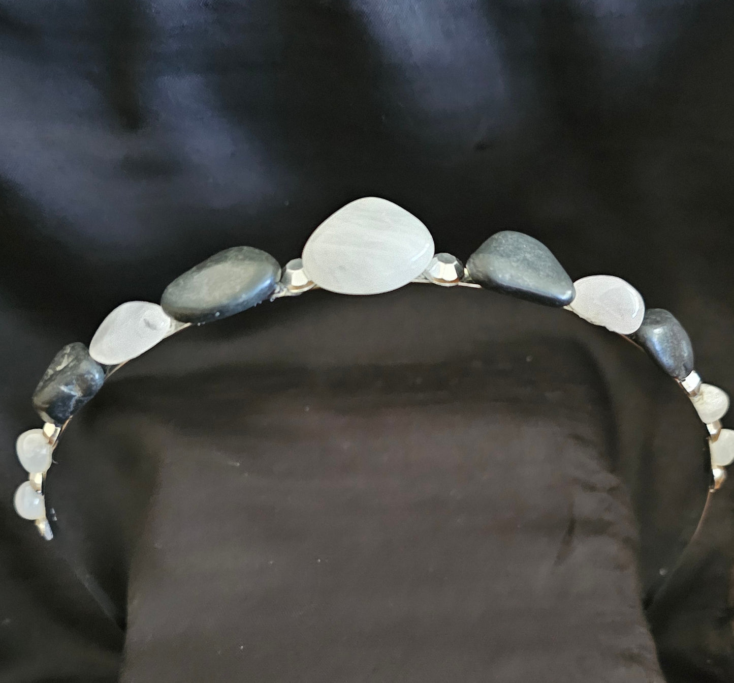 Shungite and Milky Quartz